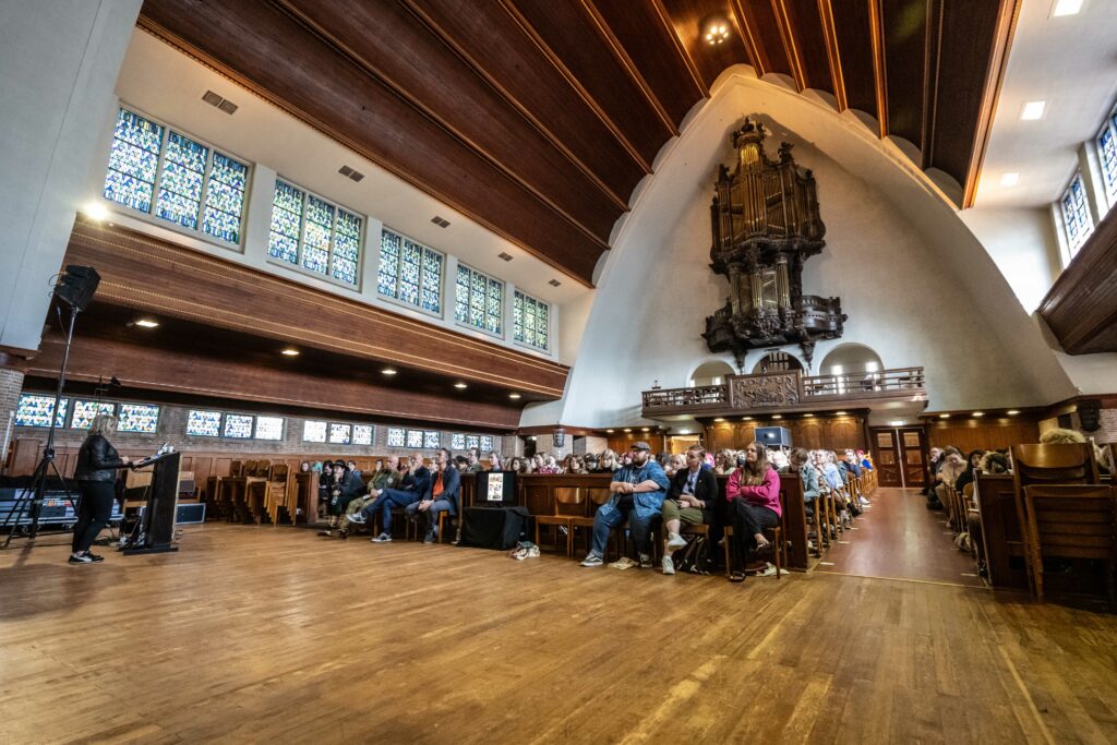 Publiek in de Prinsekerk (foto: Hans Tak)