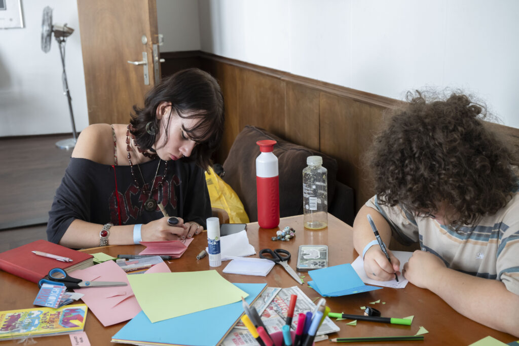 Compose your own zine (photo: Hans Tak)